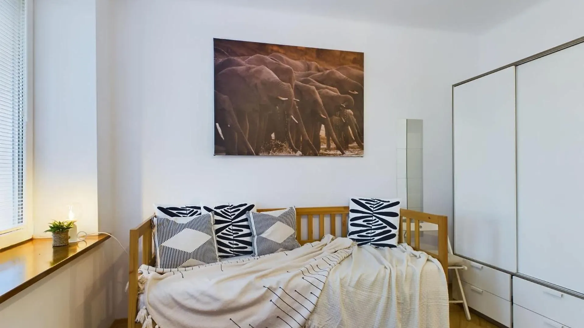 Cozy Studio Bednarska In Warsaw Near Old Town By Noclegi Renters